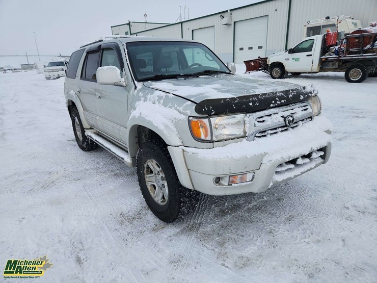 1999-toyota-4-runner-limited-image-2