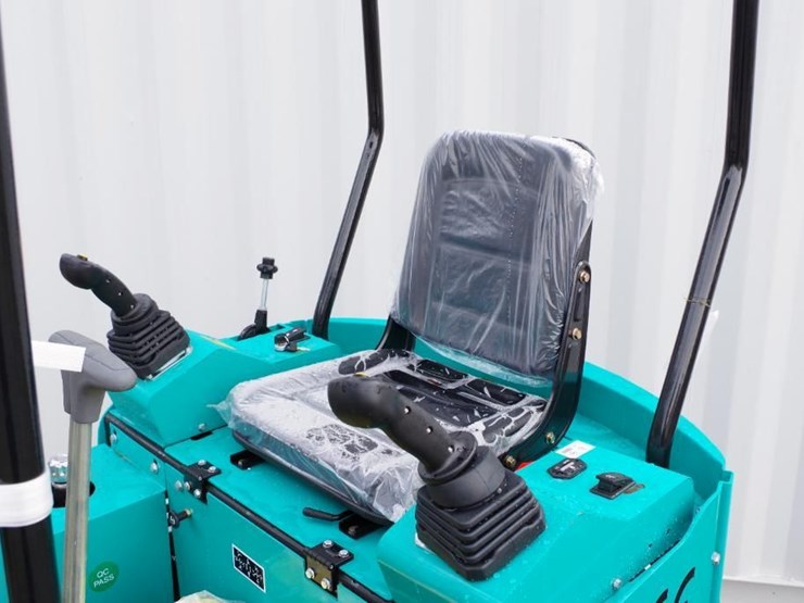 2025-cfg-industrial-h15r-mini-excavator-w/-pilot-system,-gasoline-engine,-unused-image-7