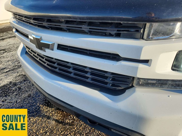 2022-chevrolet-silverado-1500-image-35