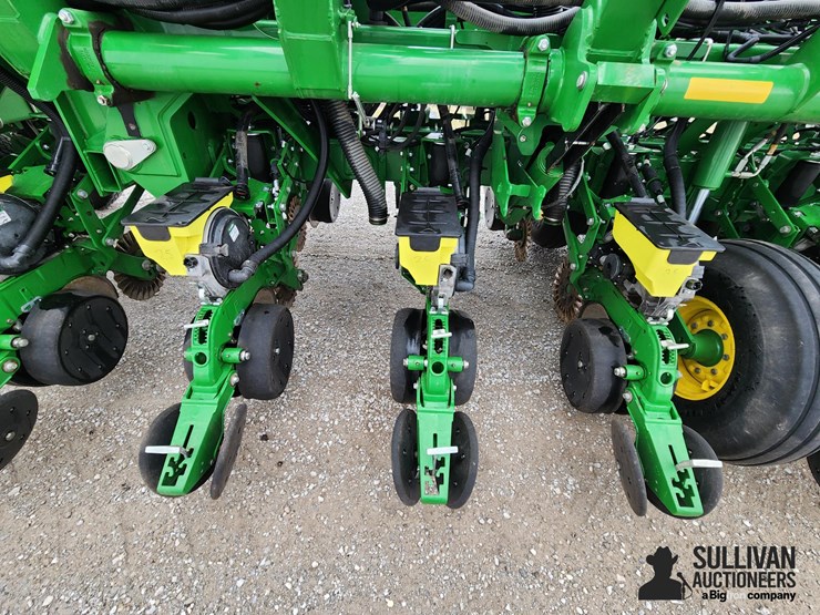 2018-john-deere-1795-image-17