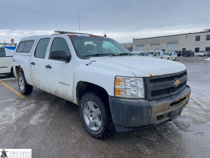 2013-chevrolet-silverado-1500-ls-image-7