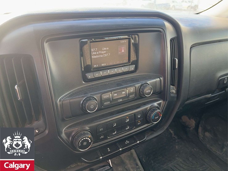 2015-gmc-sierra-2500hd-image-19