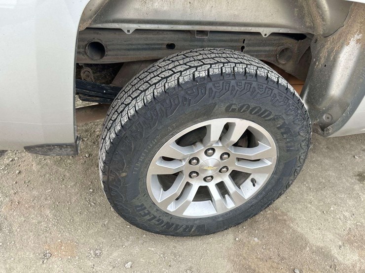 2018-chevrolet-silverado-1500-image-26