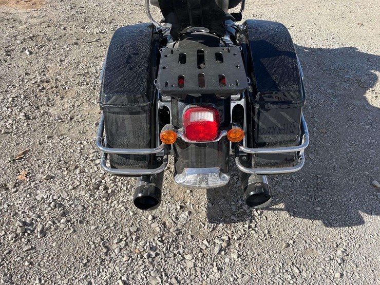 2022-harley-davidson-flhtp-police-electra-glide-motorcycle-image-17