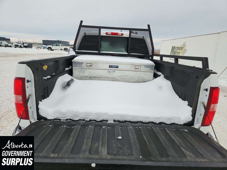 2011-chevrolet-silverado-1500-lt-image-16