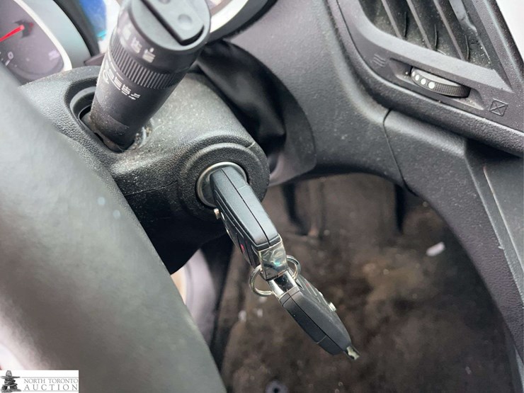 2015-chevrolet-equinox-ls-image-21