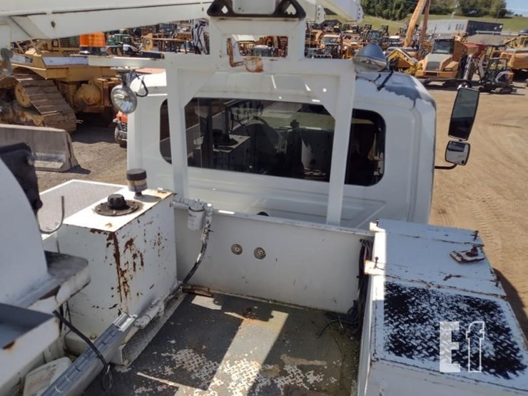 2008-international-durastar-4300-image-38