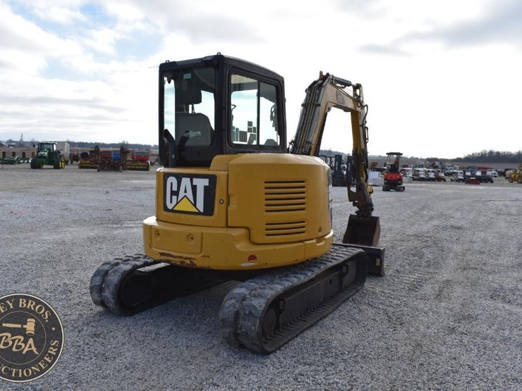 2019-caterpillar-305.5e2-cr-image-6