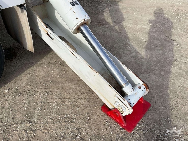 2007-international-derrick-digger-truck-image-25