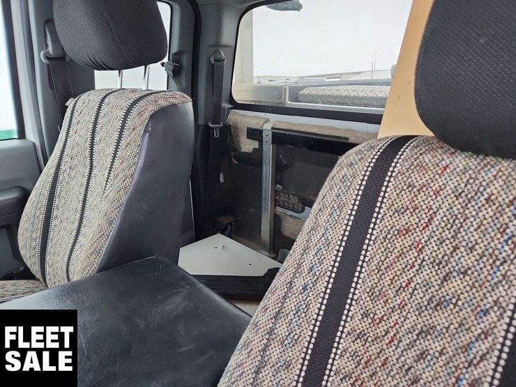 2015-ford-f350-image-15