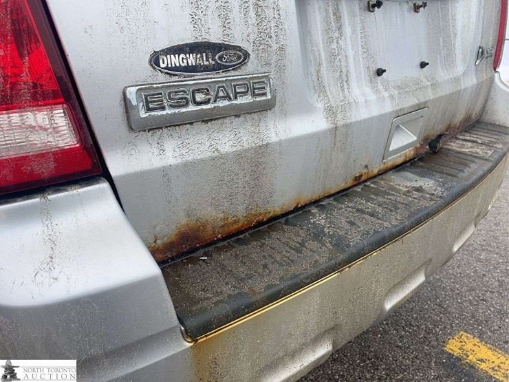 2010-ford-escape-hybrid-image-30