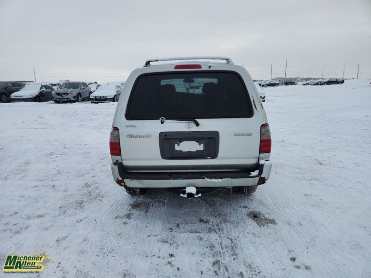 1999-toyota-4-runner-limited-image-7