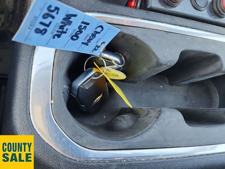 2022-chevrolet-silverado-1500-image-12