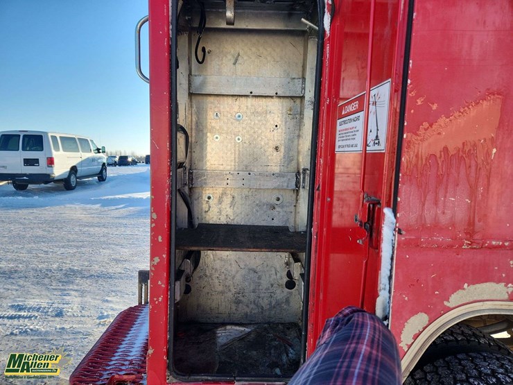 2008-ford-f550-image-33