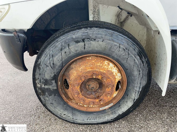 2006-international-durastar-4200-image-26