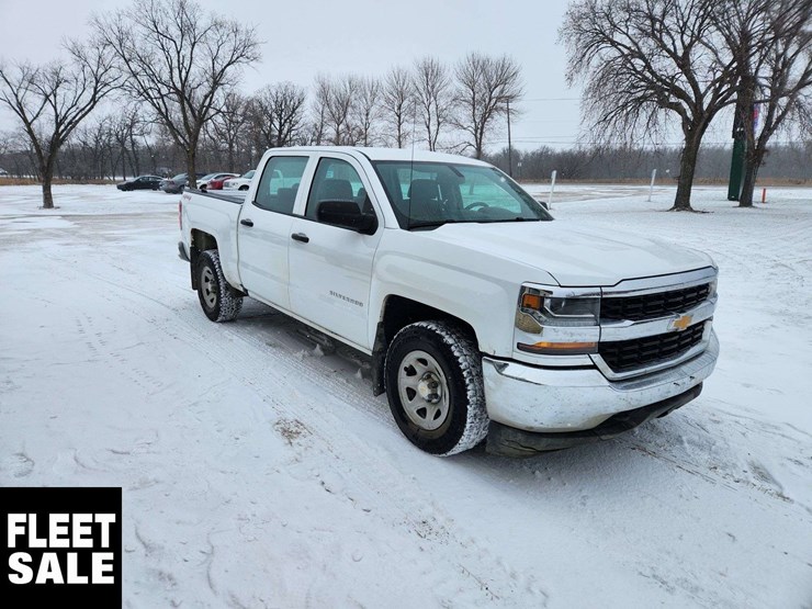 2018-chevrolet-silverado-1500-image-2