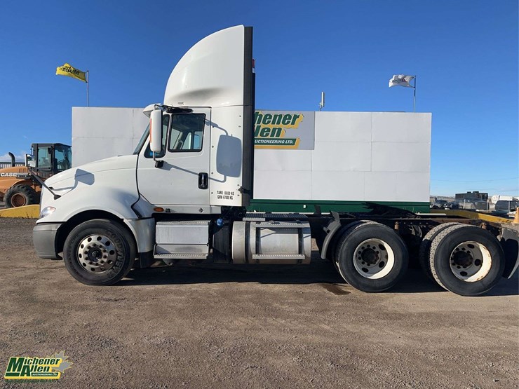 2017-international-prostar-image-2