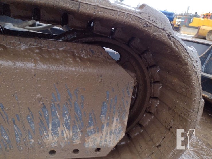 2014-hitachi-zx35u-image-40