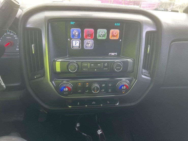 2016-gmc-sierra-1500-image-25