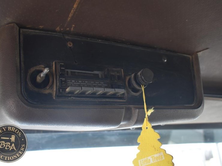 1978-ford-8000-image-25