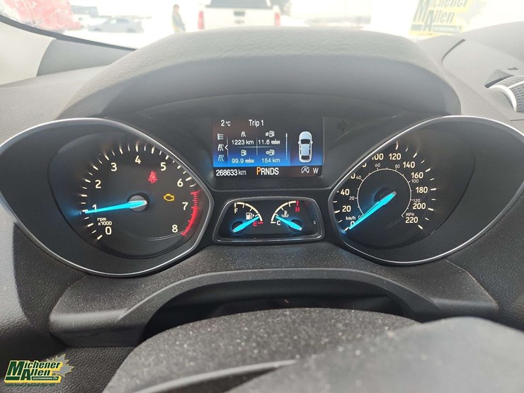 2018-ford-escape-titanium-image-16