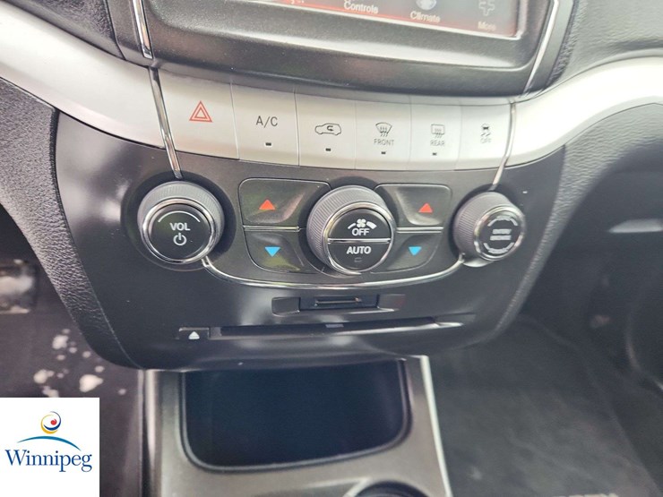 2011-dodge-journey-image-26