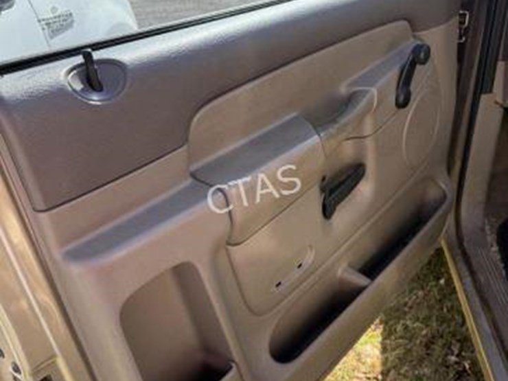 2005-dodge-ram-1500-image-18