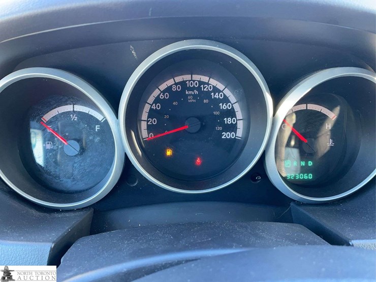 2010-dodge-grand-caravan-se-image-13