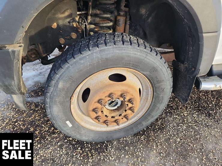 2018-ford-f550-image-10