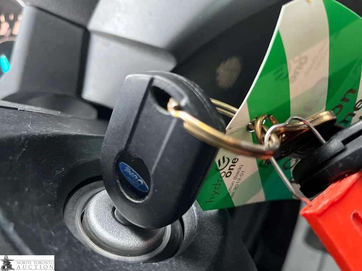 2017-ford-escape-se-image-15