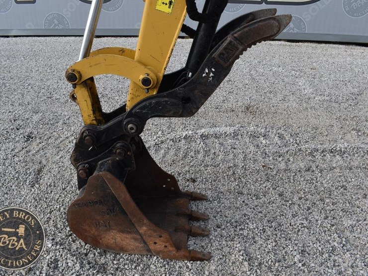 2019-caterpillar-305.5e2-cr-image-17