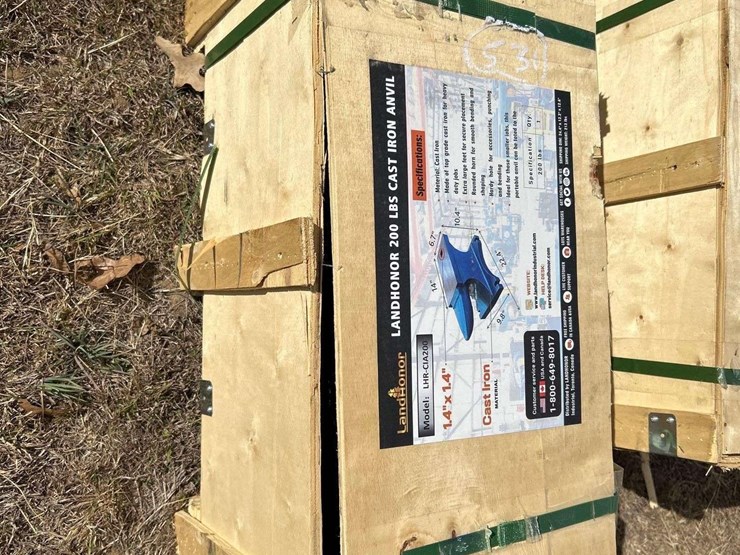 land-honor-cast-iron-200lbs-anvil-image-2