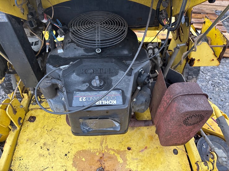 #6520-•-d4.-great-dane-super-surfer-mower-image-3