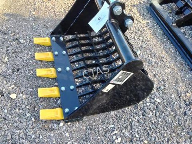 #55-•-mini-excavator-sand-bucket-w/-teeth-image-5