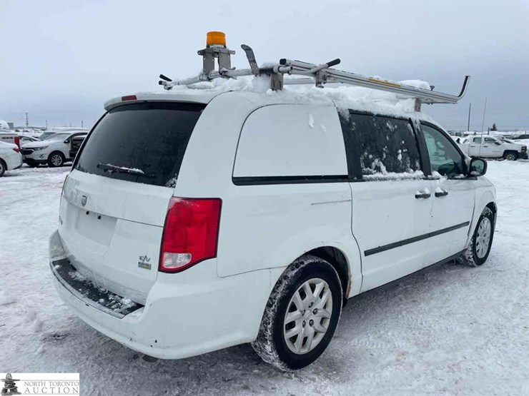 2014-ram-tradesman-image-6