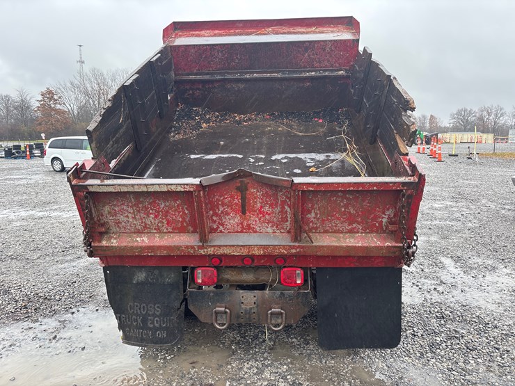 #1104-•-1992-chevrolet-c3500-w/-8ft-dump-image-5