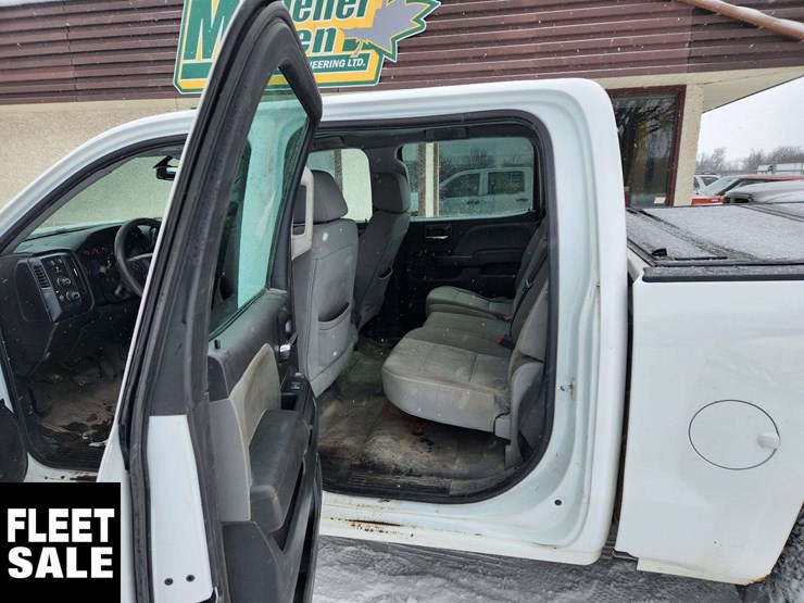 2018-chevrolet-silverado-1500-image-16