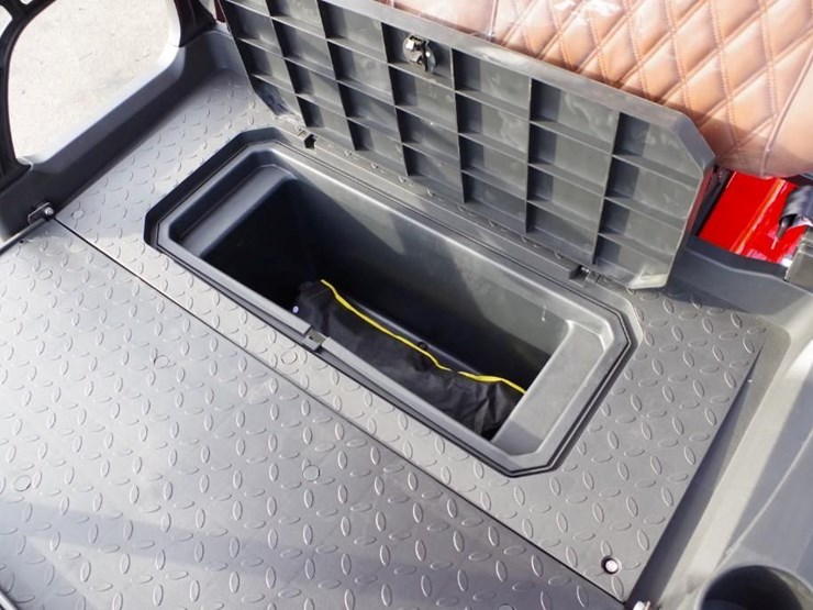 2026-agt-industrial-electric-golf-cart-w/-fully-intelligent-controller,-60v-battery-charger...-image-16