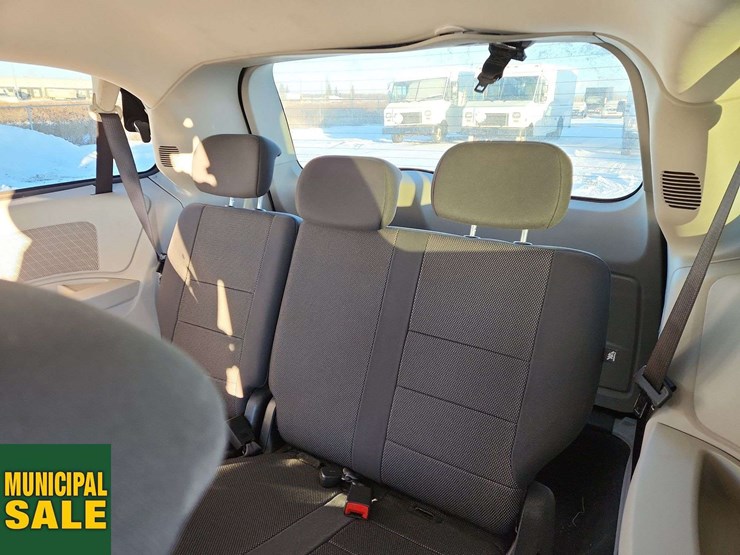 2009-dodge-grand-caravan-se-image-23