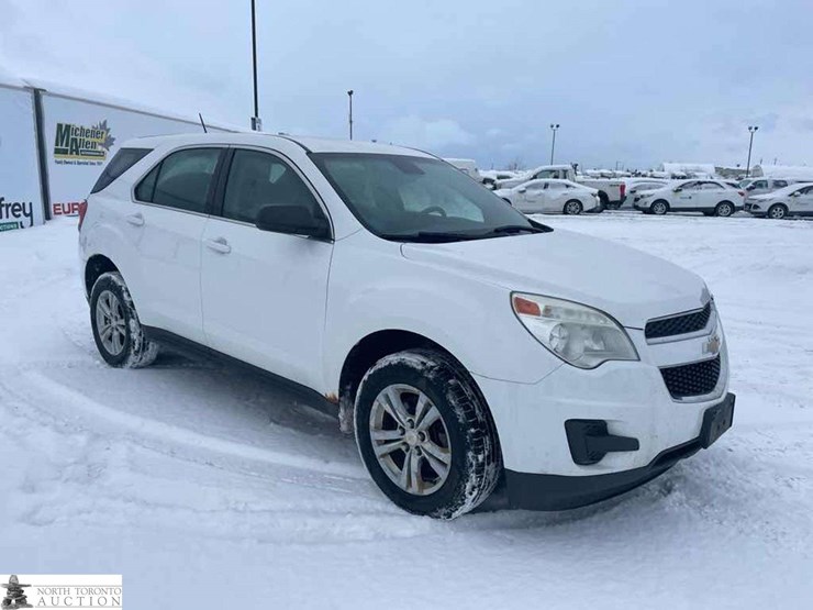 2015-chevrolet-equinox-ls-image-3