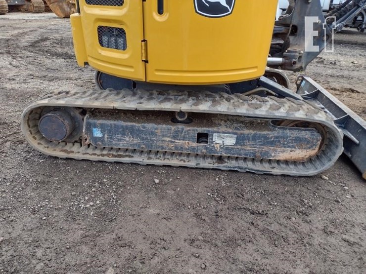 2022-deere-26g-image-26