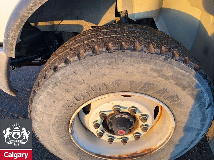 2019-international-workstar-7400-image-9