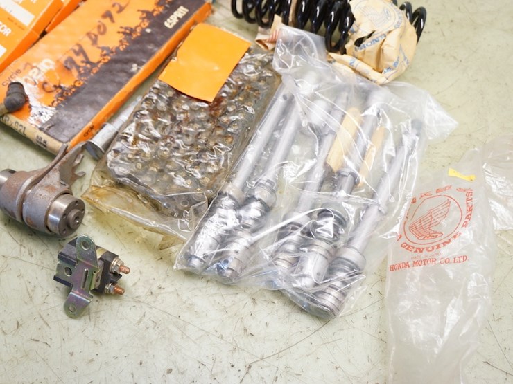 honda-miscellaneous-parts-lot-image-2