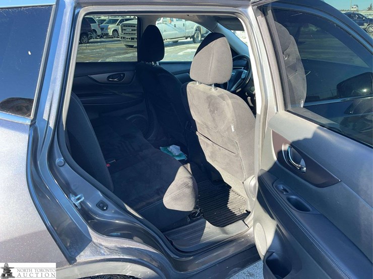 2016-nissan-rogue-image-23