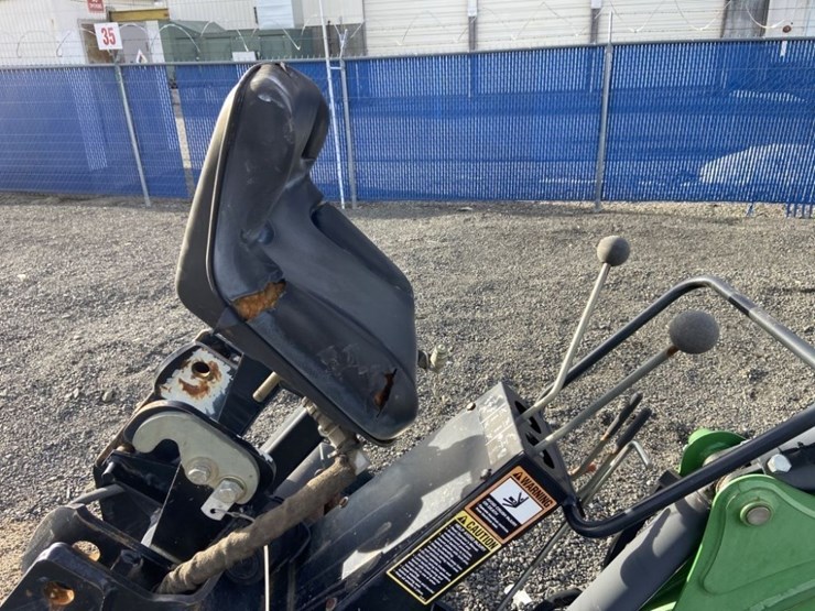 john-deere-447-image-12