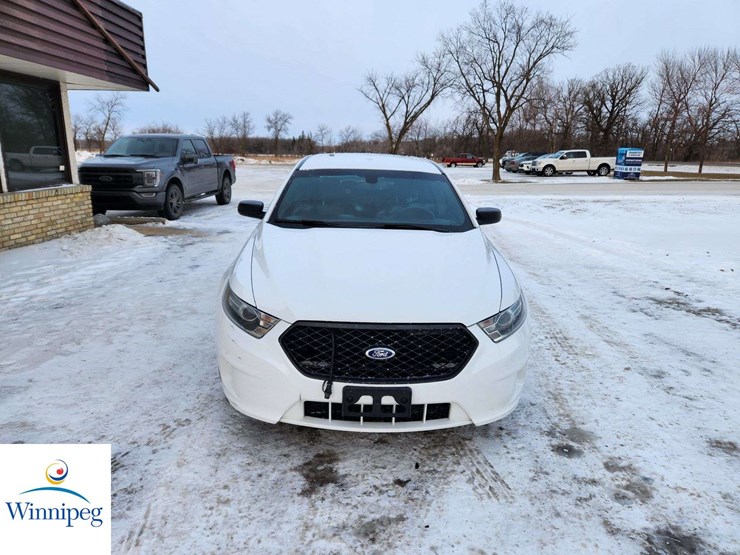 2014-ford-taurus-police-image-9