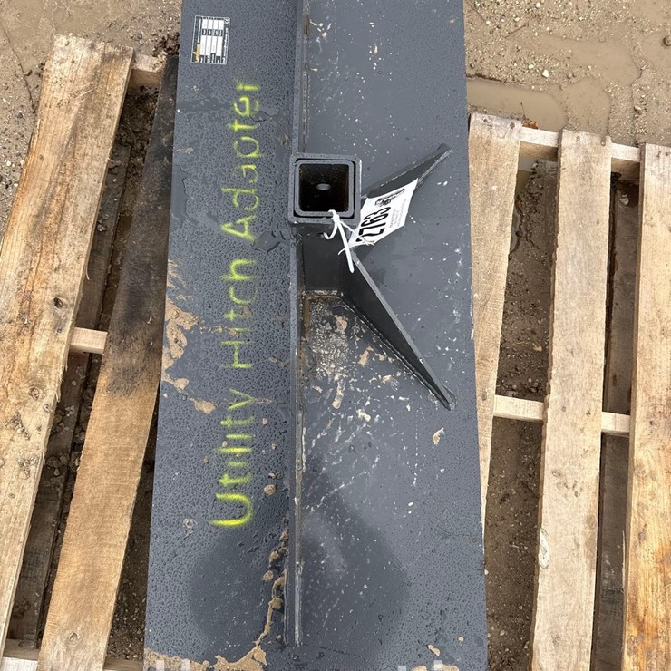 2763 - SKID STEER UTILITY HITCH ADAPTER - 2" RECIEVER
