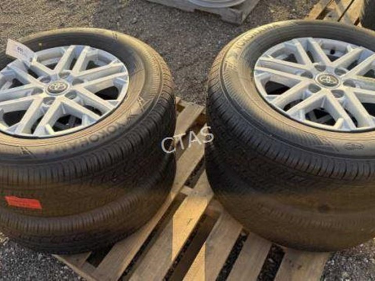 toyota-tundra-image-1