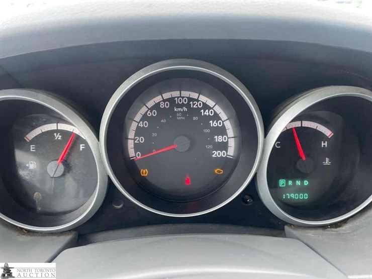 2009-dodge-grand-caravan-se-image-10