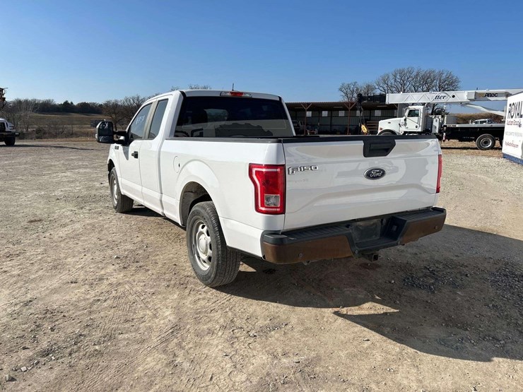 2017-ford-f150-image-2